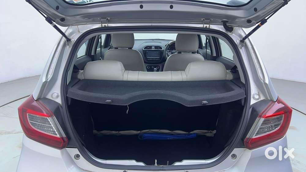 Tata Tiago Xza, 2020, Petrol