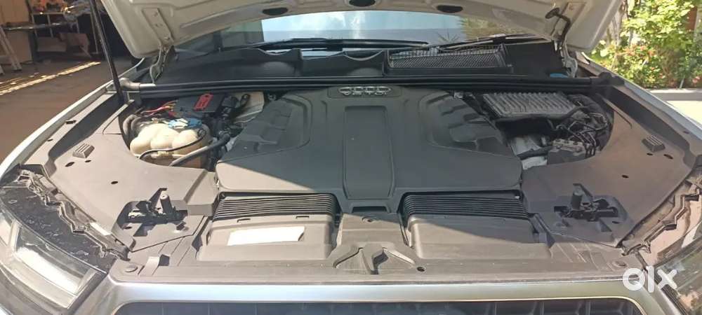 Audi Q7 Company Service Very High Quality Car