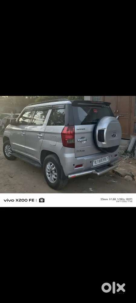 Mahindra Tuv 300 2017
