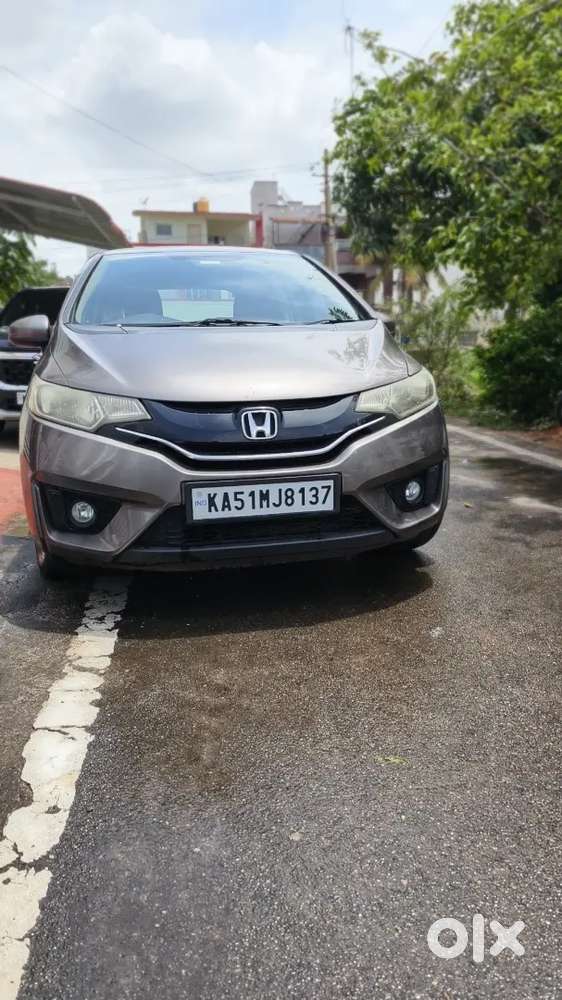 Honda Jazz 2016 Petrol Automatic 98979 Km Driven,