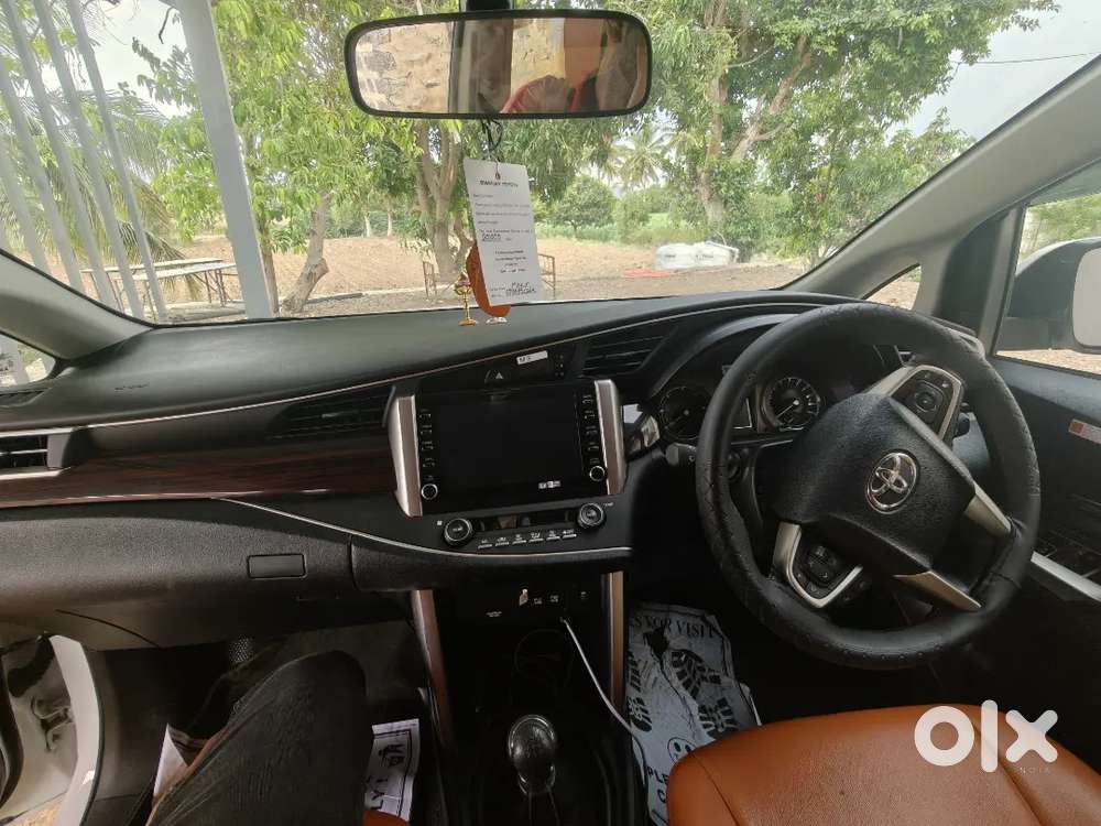 Innova Crysta 2.4 Vx 2026 Model Super White Colour