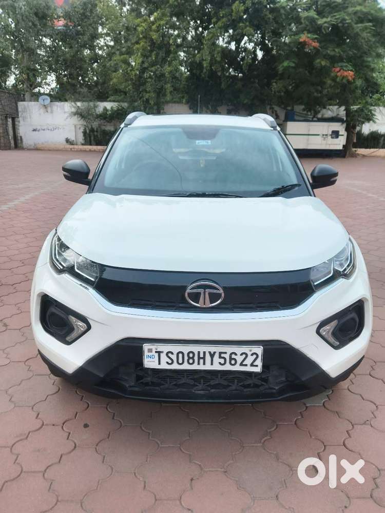 Tata Nexon 1.5 Revotorq Xma Amt, 2022, Petrol
