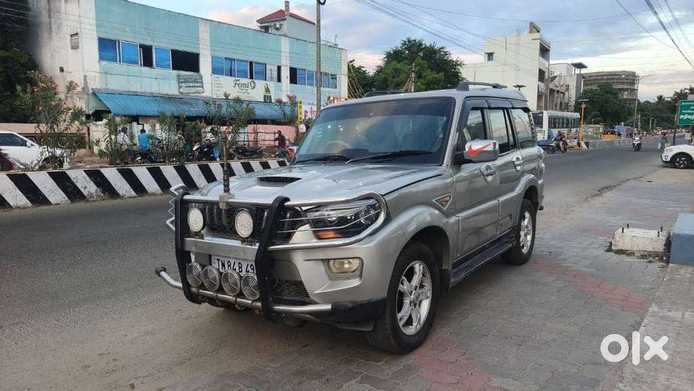 Mahindra Scorpio S10, 2015, Diesel