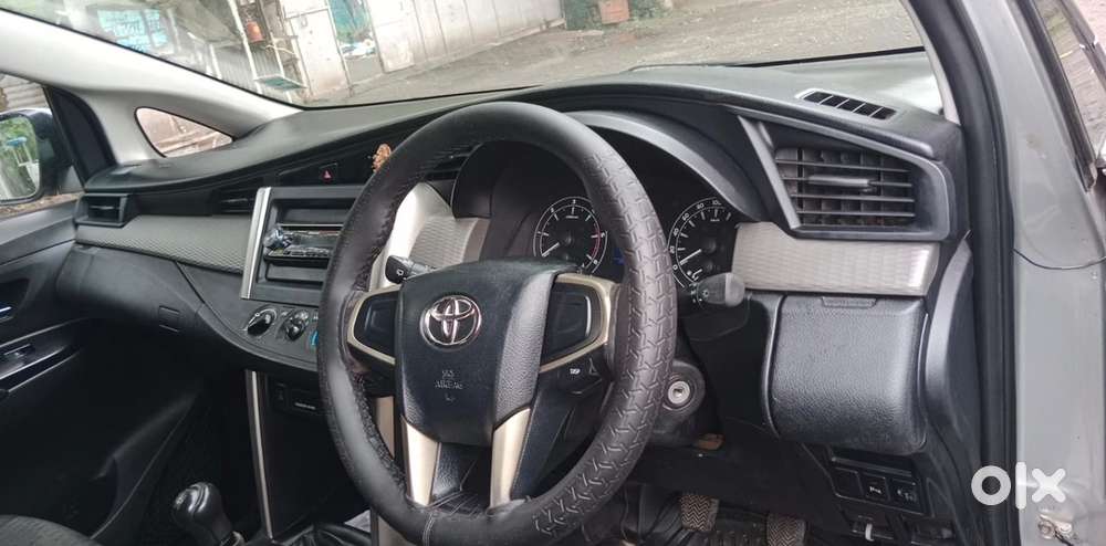 Toyota Innova Crysta 2017 Diesel 220000 Km Driven Company Maintained