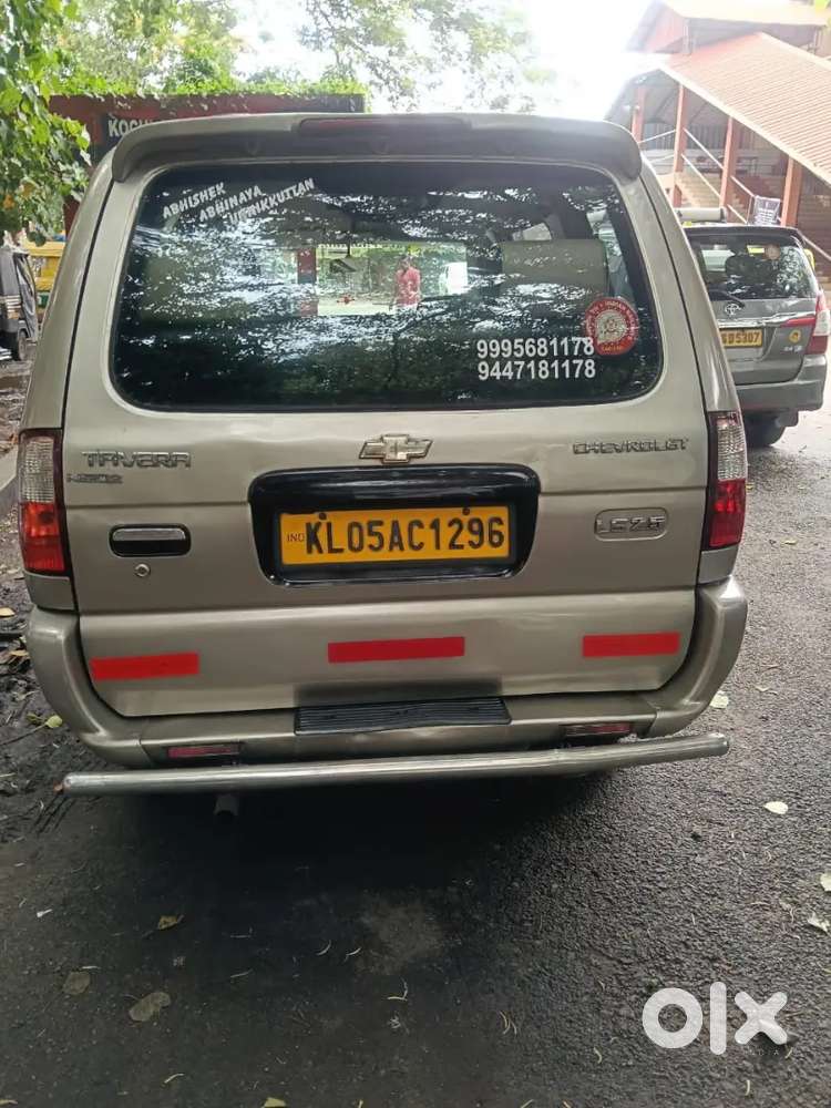 Chevrolet Tavera 2011 Diesel Well Maintained