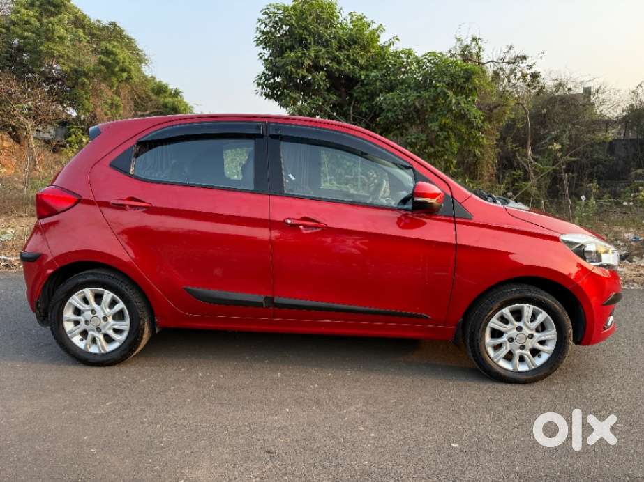 Tata Tiago 1.2 Revotron Xza, 2018, Petrol