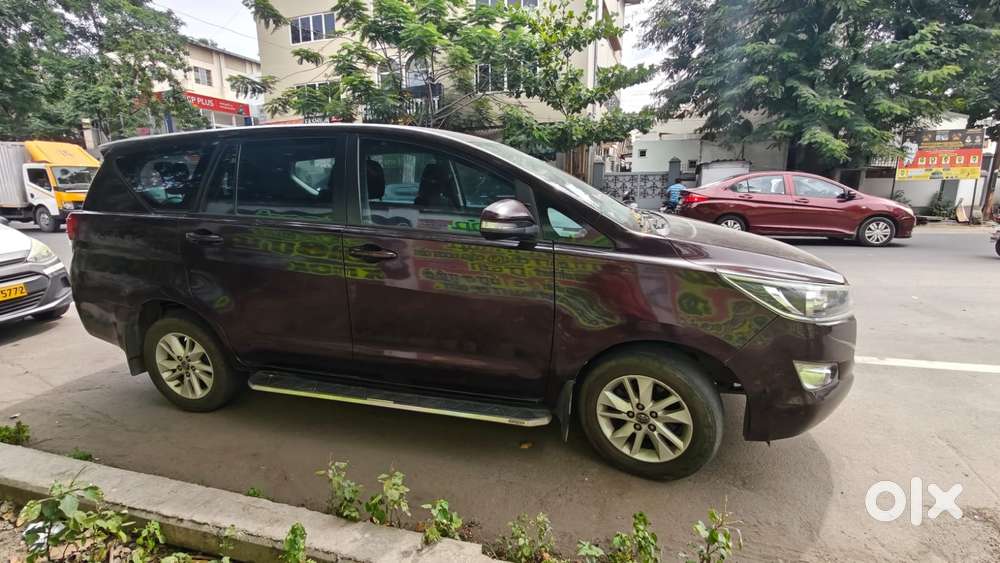 Toyota Innova Crysta 2.8 Gx At 7 Str, 2017, Diesel