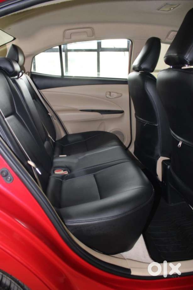 Toyota Yaris J Cvt, 2020, Petrol