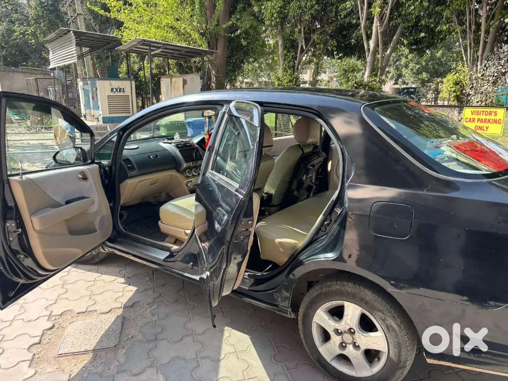 Honda City Zx 2006 Cng & Petrol Well Maintained