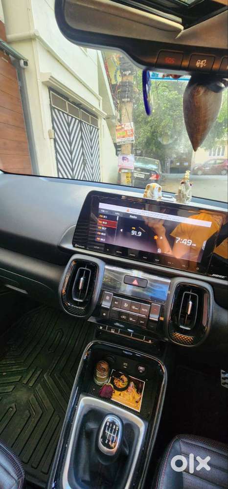 Kia Sonet 2021 Gtx Imt , White Monotone, With Sunroof, Accessories