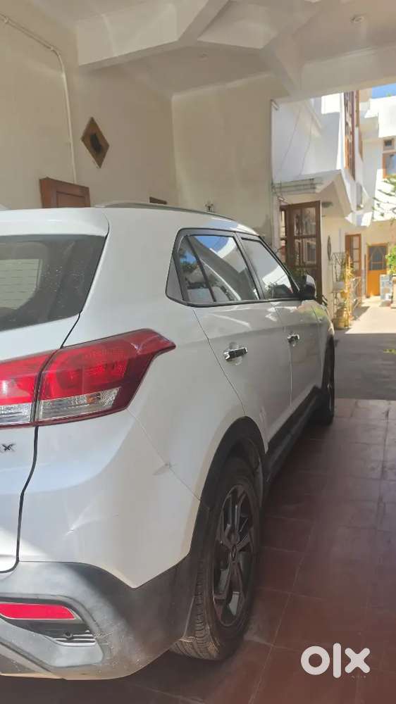 Creta Single Owner(army Officer) Excellent Condition. White Colour