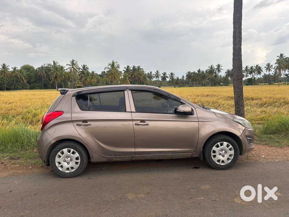 Hyundai I20 Magna Petrol 2012