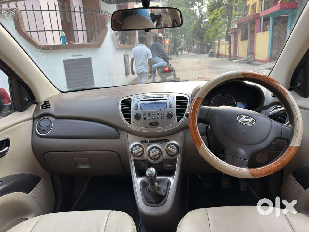 Hyundai I10 Sportz, 2013, Petrol