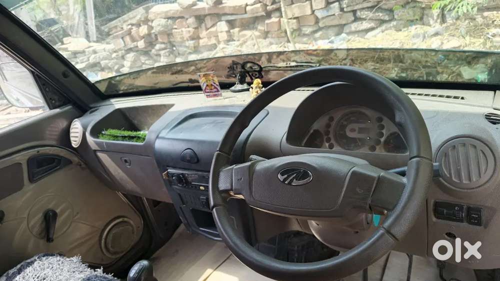 Mahindra Supro