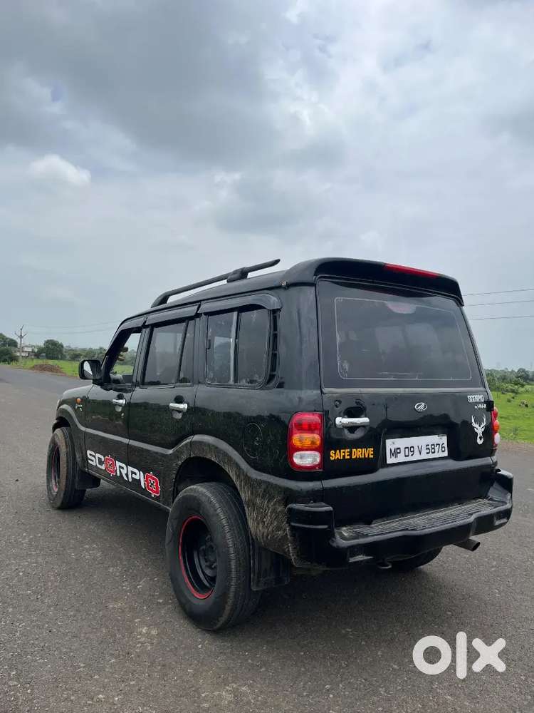 Mahindra Scorpio Classic 2005