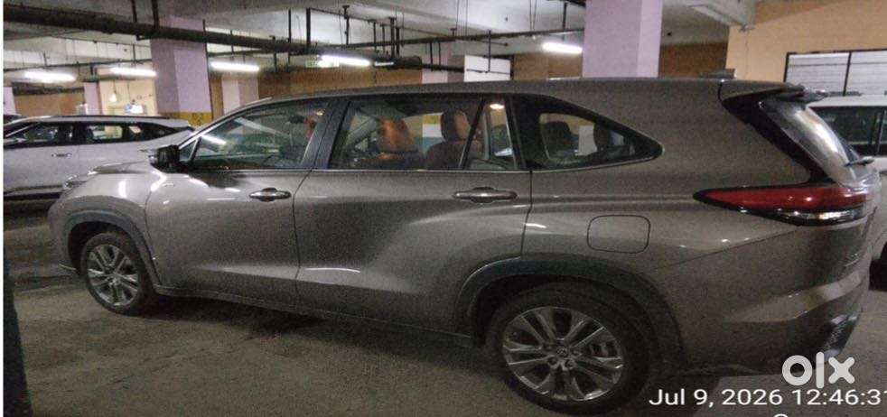 Toyota Innova Hycross 2.0 Zx (o) Hybrid 7 Str, 2025, Cng & Hybrids
