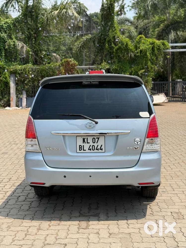 Toyota Innova 2009-2011 2.0 Vx 8 Str Bsiv, 2009, Diesel