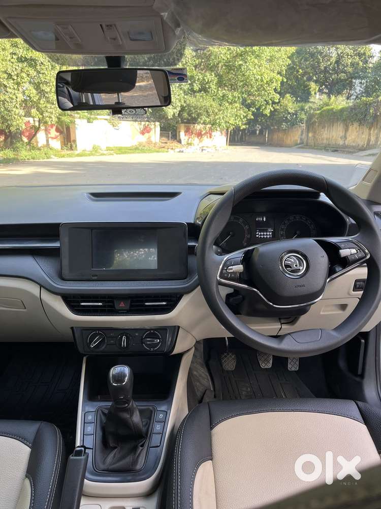 Skoda Slavia 1.0 Active Tsi, 2022, Petrol