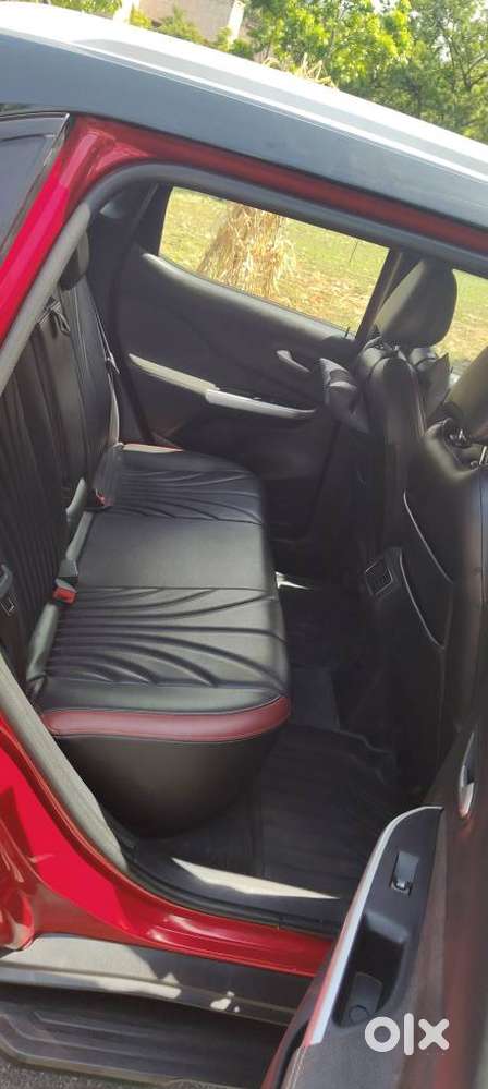 Nissan Magnite 1.0 Xv Premium Dual Tone, 2021, Petrol