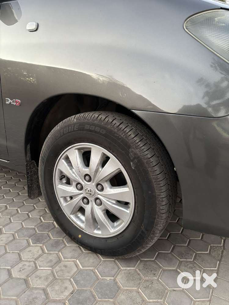 Toyota Innova 2.5 V 7 Str, 2011, Diesel