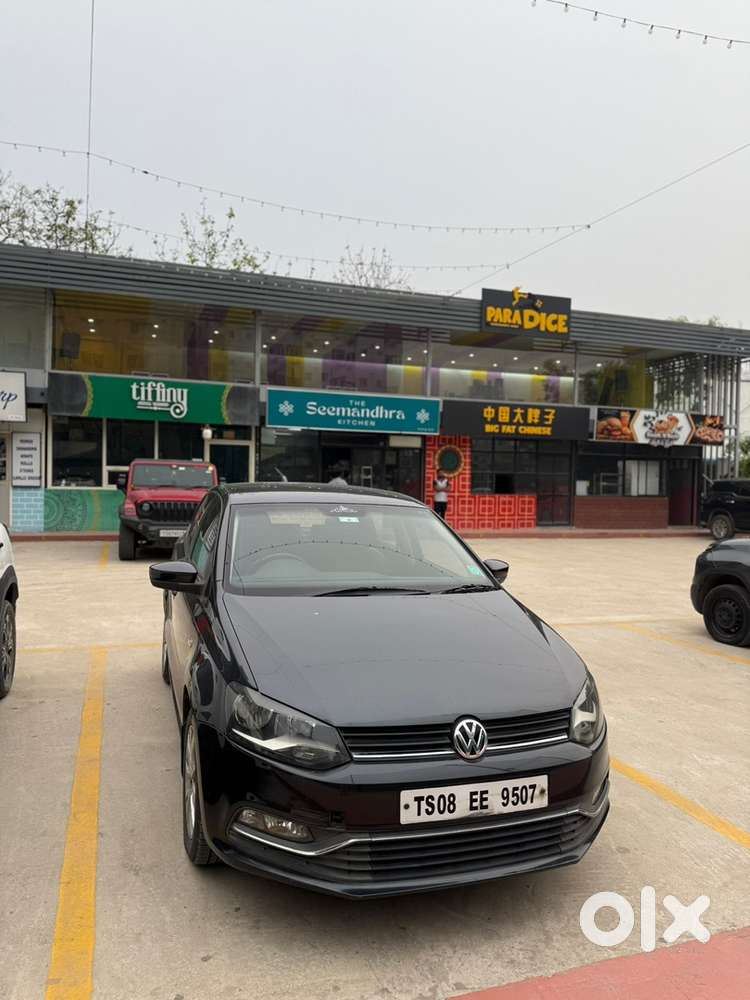 Volkswagen Polo Petrol 2015
