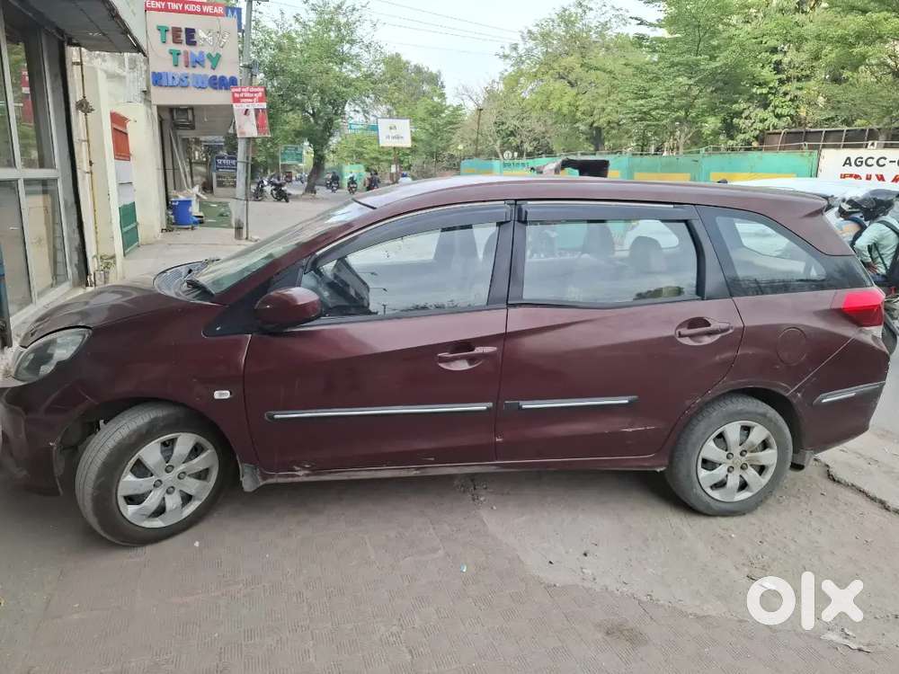 Honda Mobilio 2014 Diesel Model