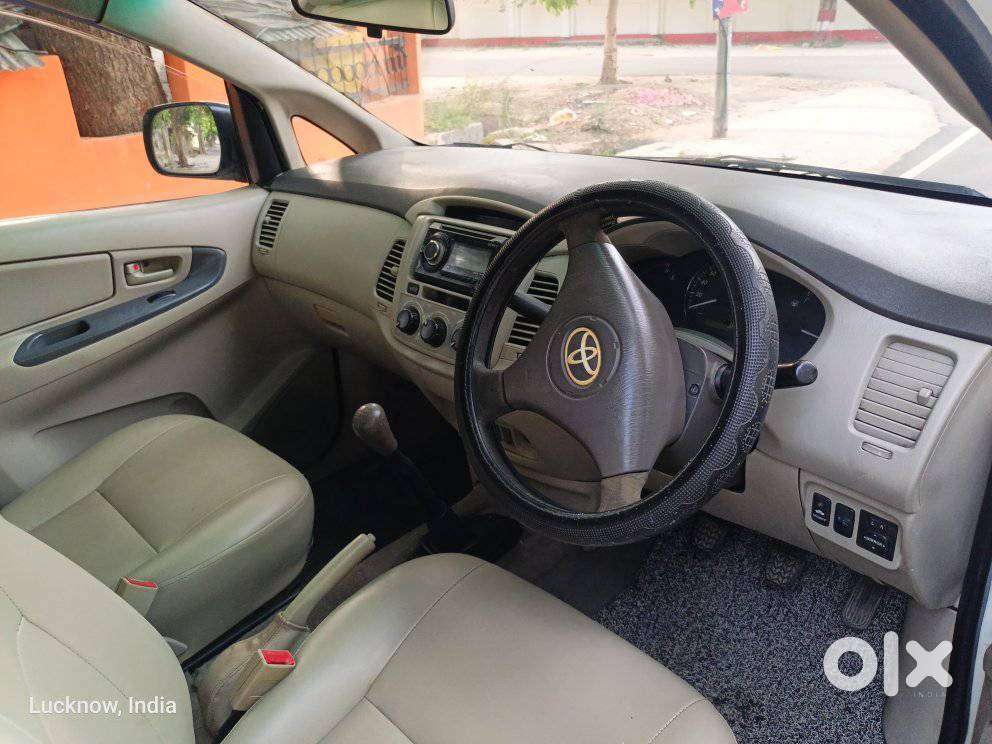 Toyota Innova 2.5 G (diesel) 8 Seater, 2016, Diesel