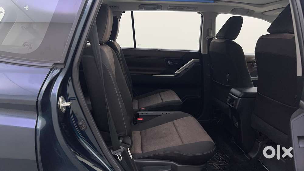 Toyota Innova Hycross 2.0 Vx Hybrid 7 Str, 2024, Cng & Hybrids