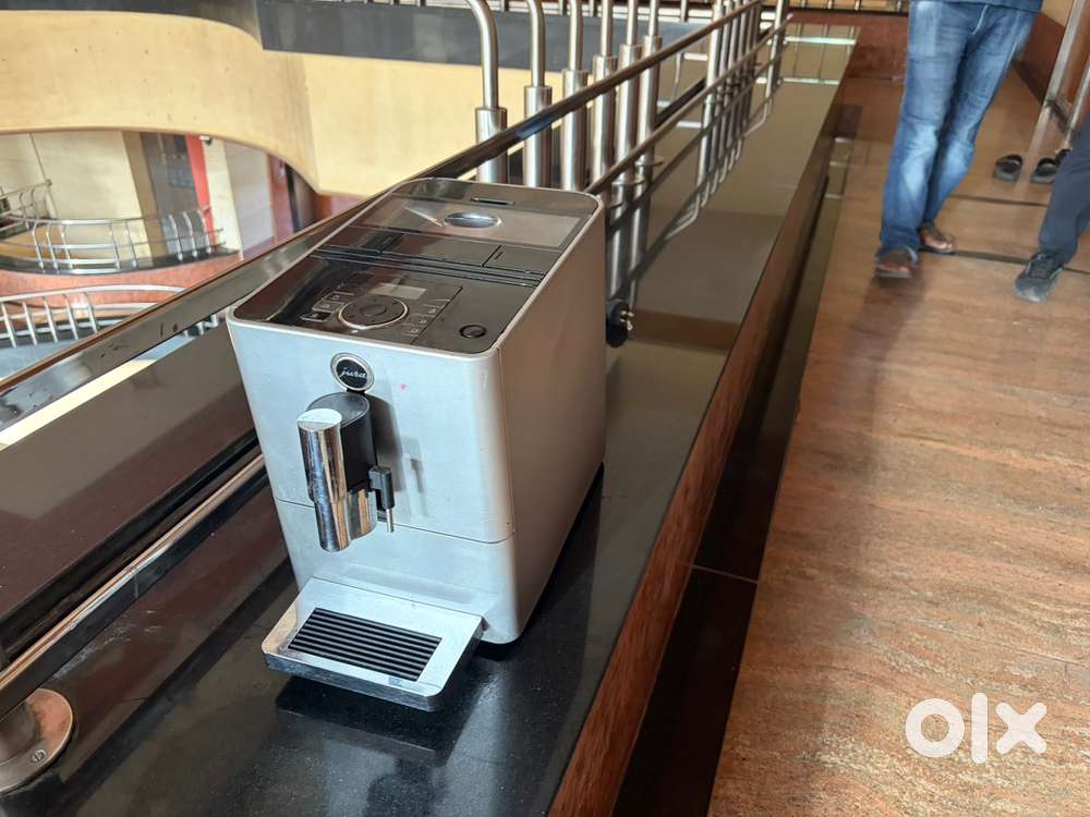 JURA COFFEE MACHINE
