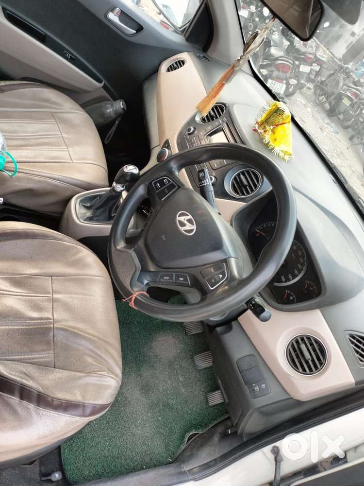 Hyundai Grand I10 2013-2016 Sportz, 2015, Petrol