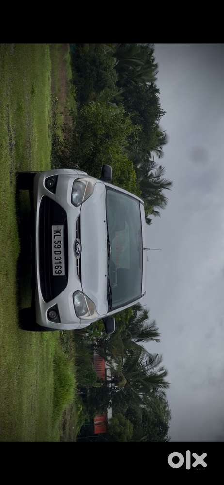 Ford Figo Petrol 2011