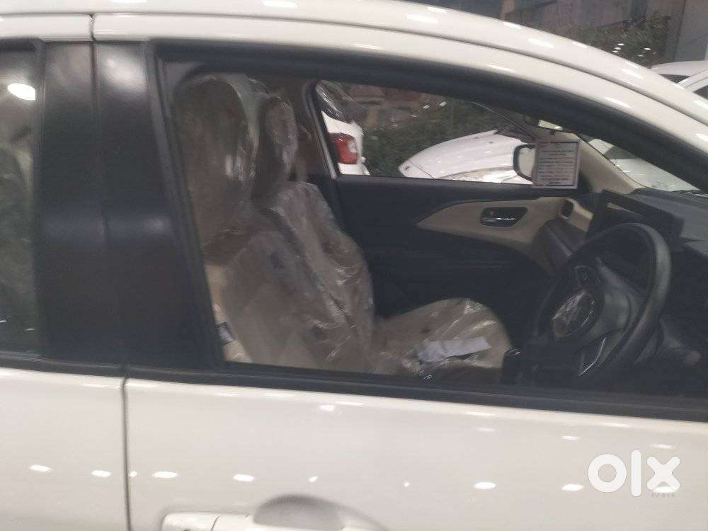 Maruti Suzuki Dzire 1.2 Vxi, 2026, Petrol