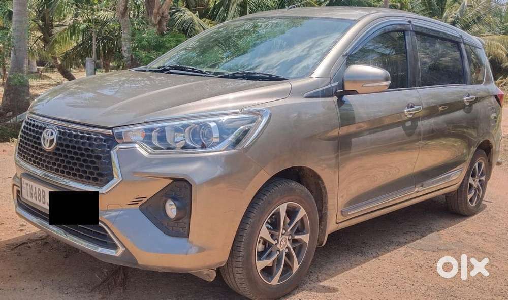 Toyota Rumion V Mt, 2025, Petrol