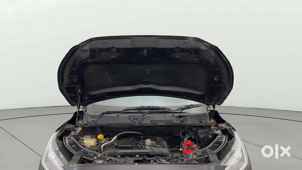 Nissan Magnite 1.0 Xv, 2022, Petrol