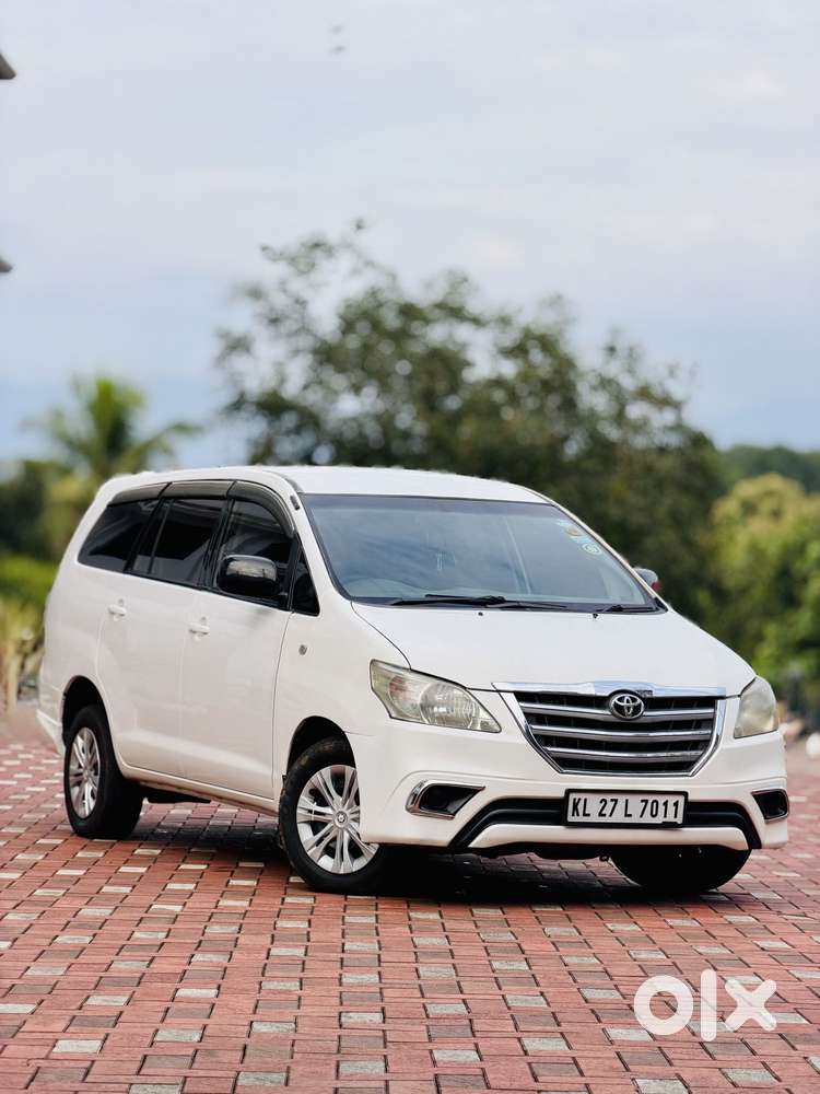 Toyota Innova 2.5 G (diesel) 7 Seater Bs Iv, 2013, Diesel