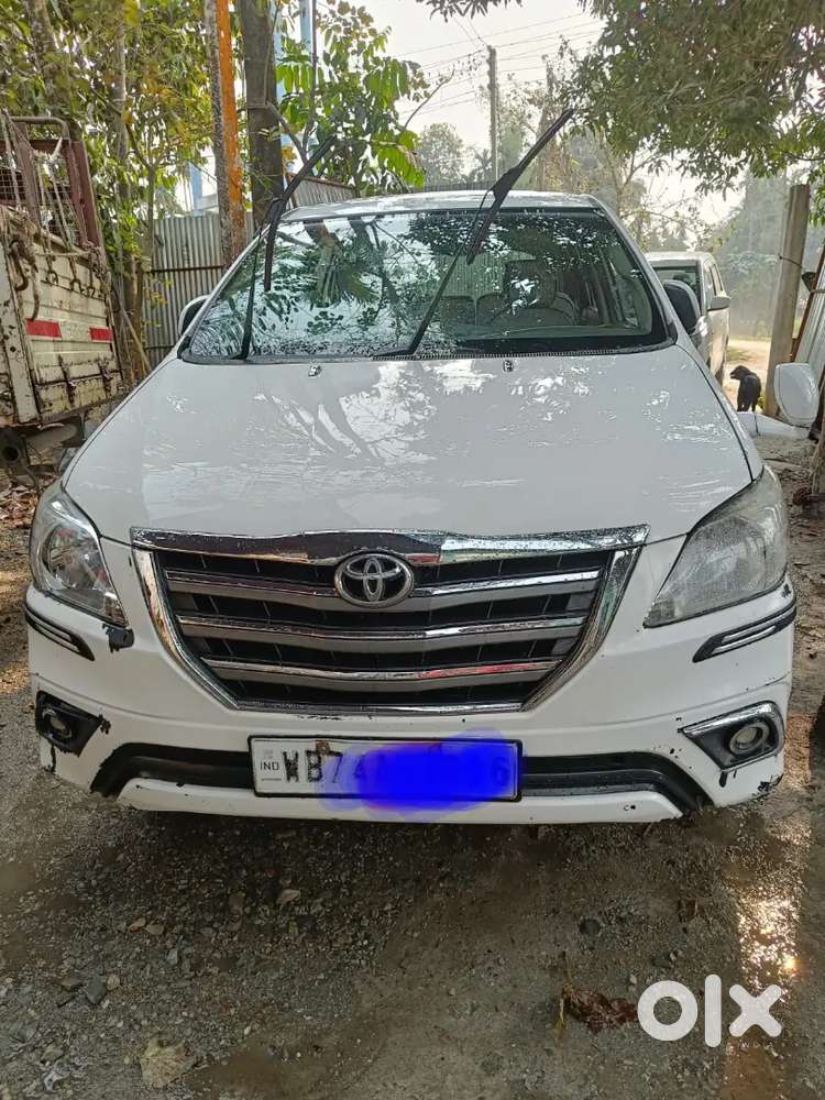 Toyota Innova 2.5 G 2015