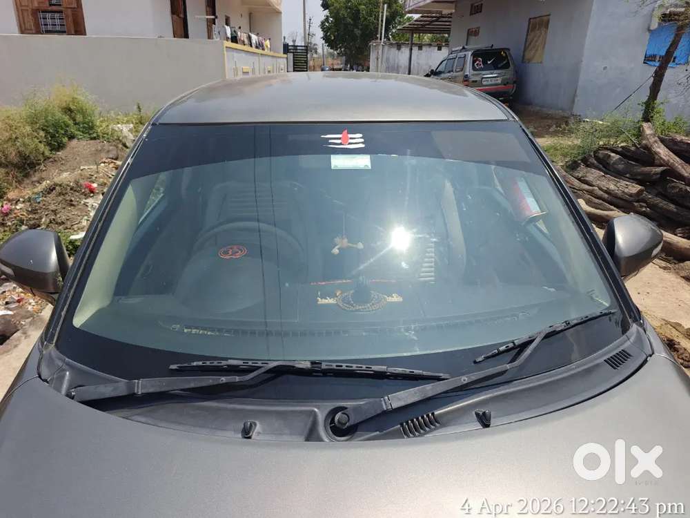 Maruti Suzuki Swift Dzire 2015
