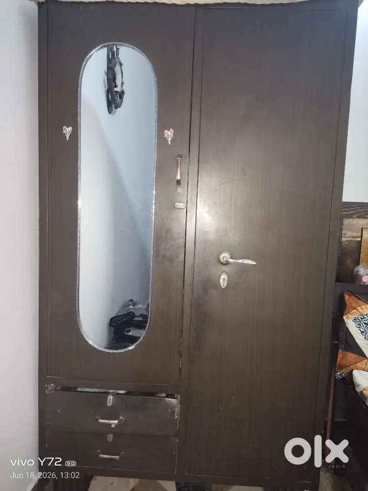 Metal Double Door Almirah