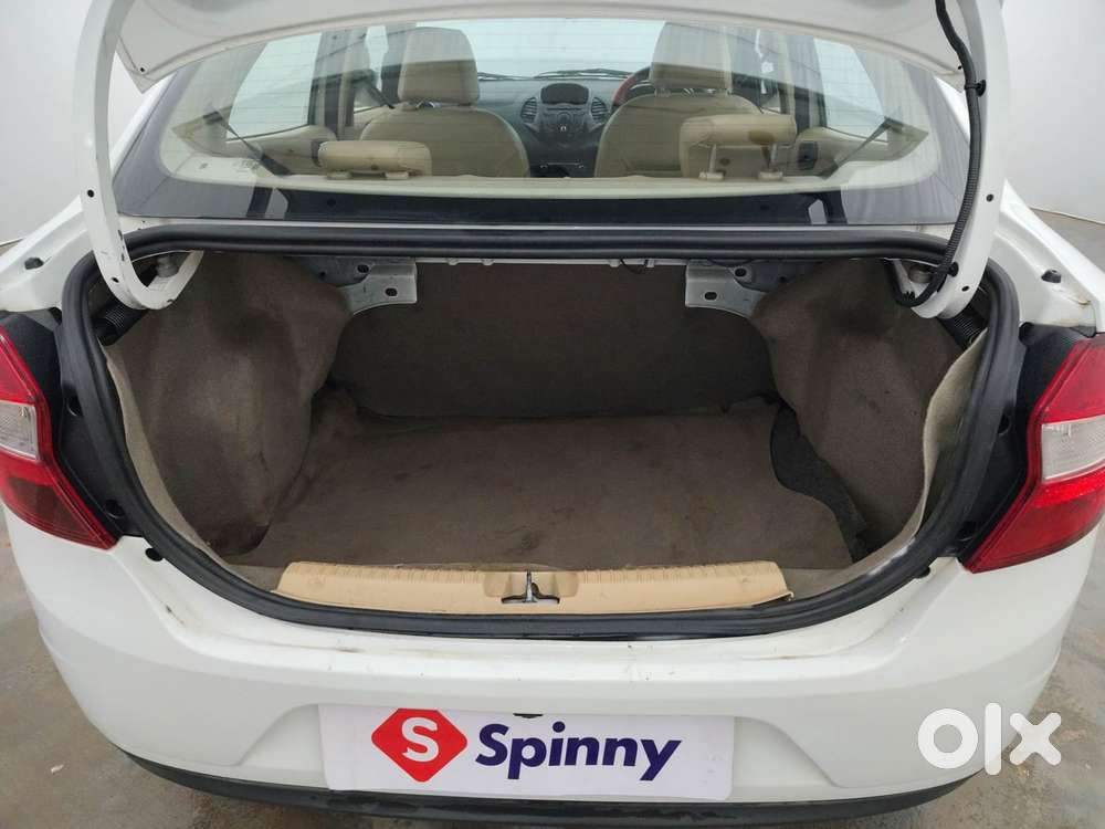 Ford Figo Aspire Titanium, 2016, Petrol