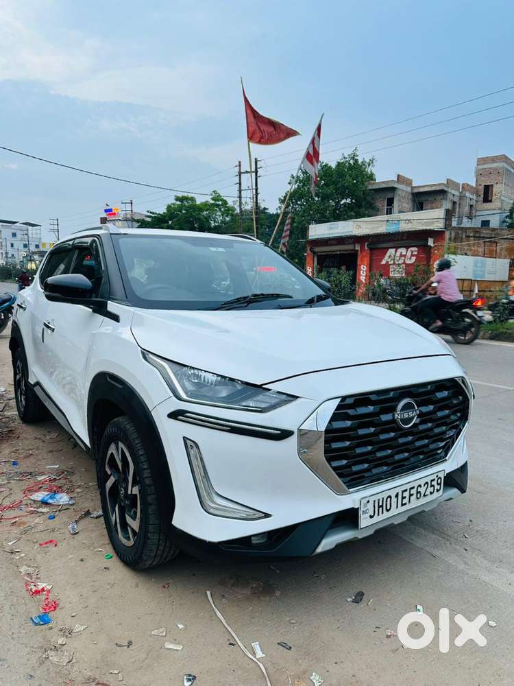 Nissan Magnite Kuro Edition 1.0 Turbo Petrol Mt, 2021, Petrol