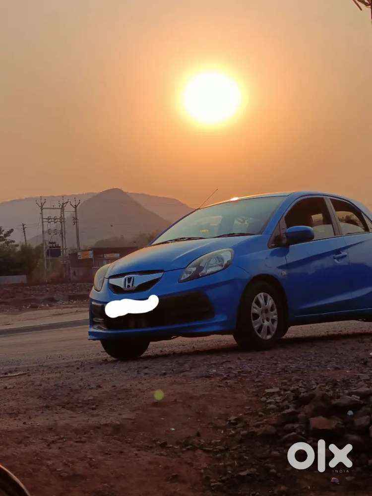 Honda Brio 2011 Petrol Well Maintained