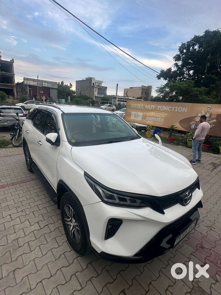2021 Toyota Fortuner Diesel Automatic 119000 Km Driven