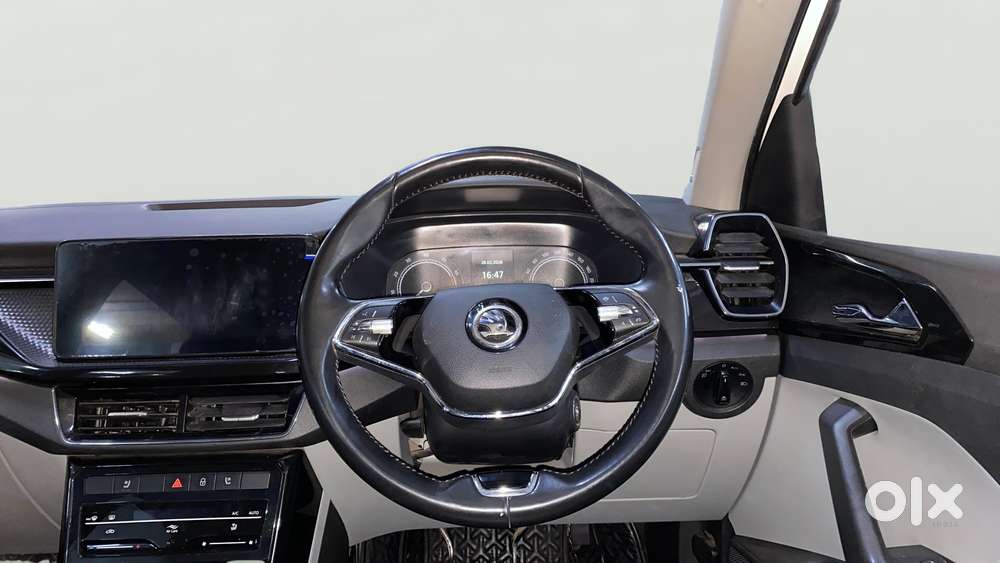Skoda Kushaq 1.0 Tsi Style, 2022, Petrol