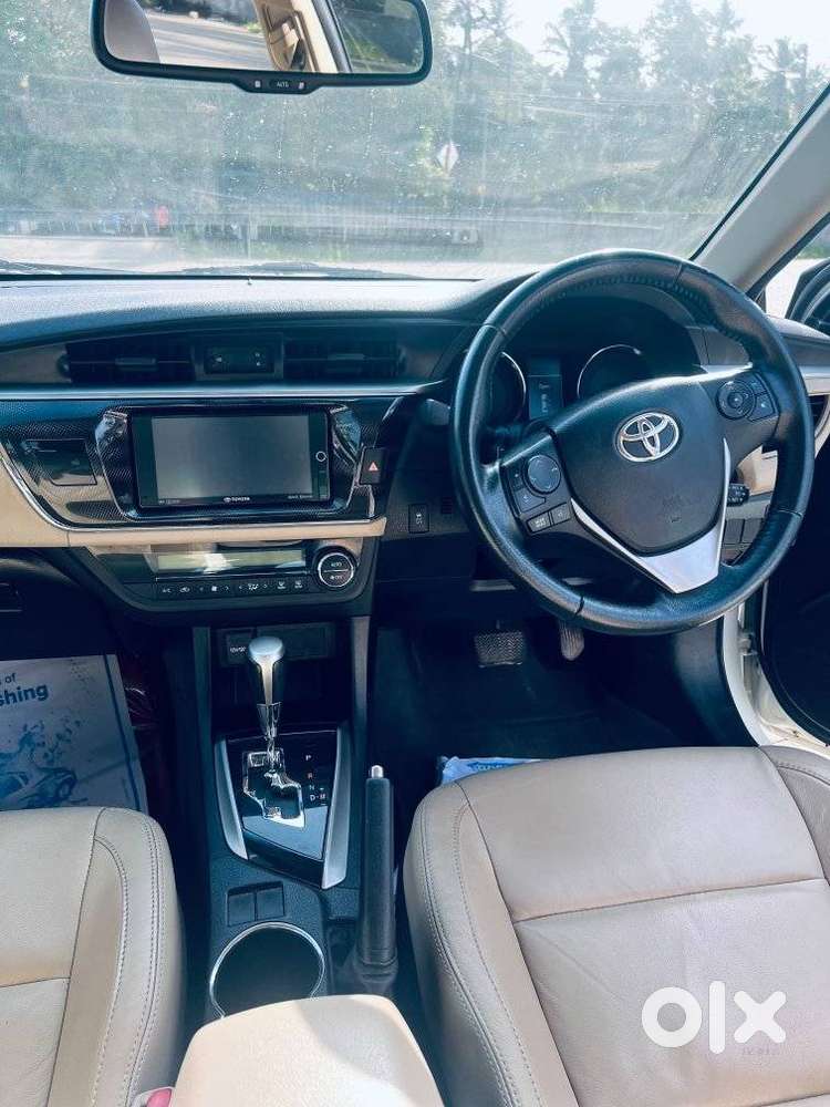 Toyota Corolla Altis Vl, 2016, Petrol