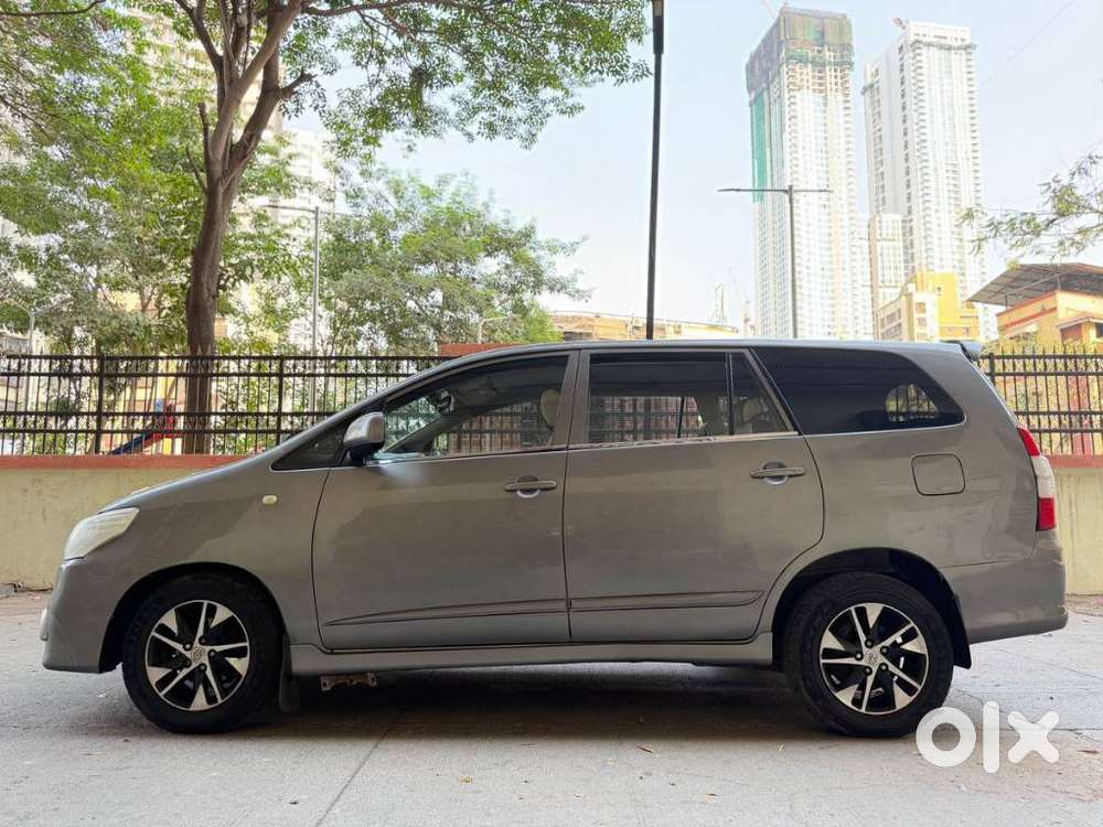 Toyota Innova 2.5 G (diesel) 8 Seater Bs Iv, 2013, Diesel