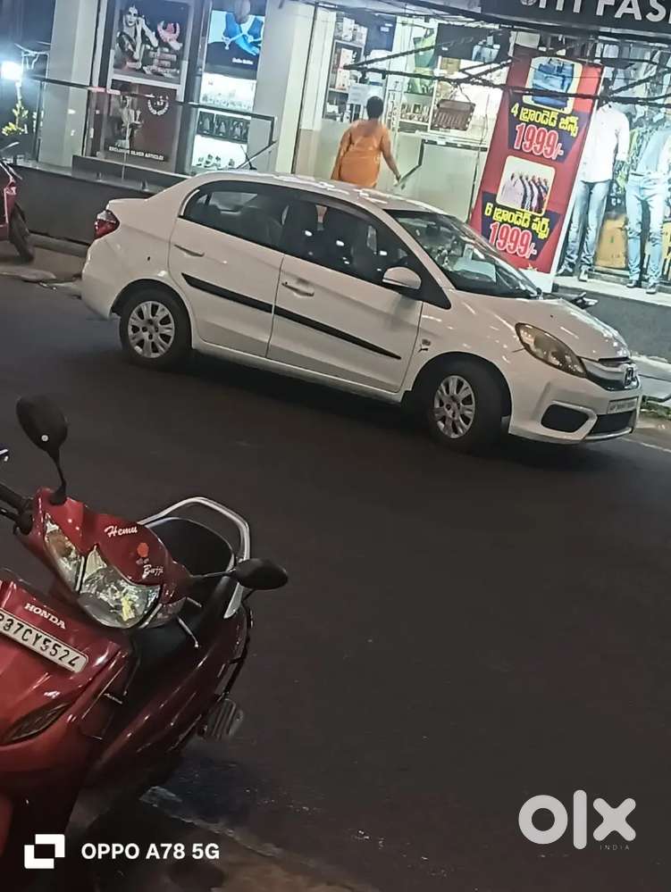 Honda Amaze 2016 Petrol 90000 Km Driven
