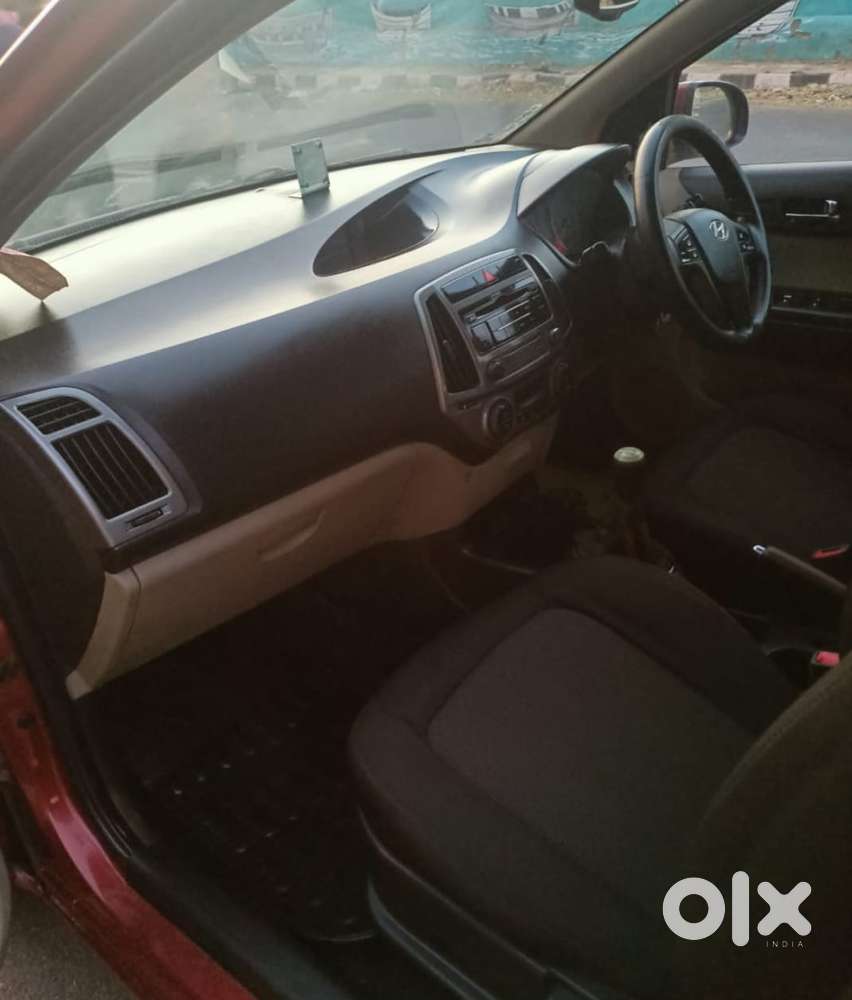 Hyundai I20 Sportz 1.2 Vtvt, 2013, Petrol