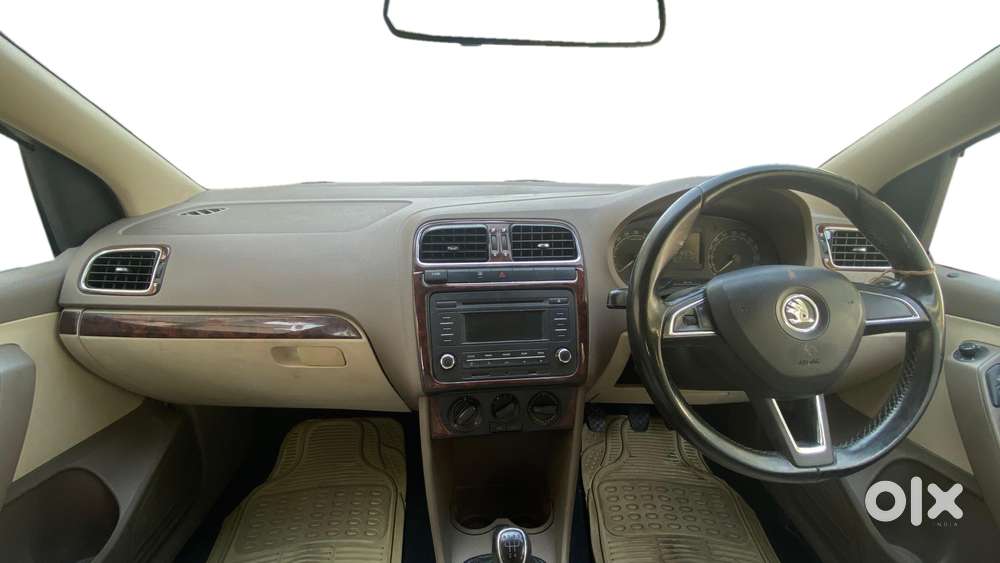 Skoda Rapid 1.5 Tdi Ambition, 2015, Diesel