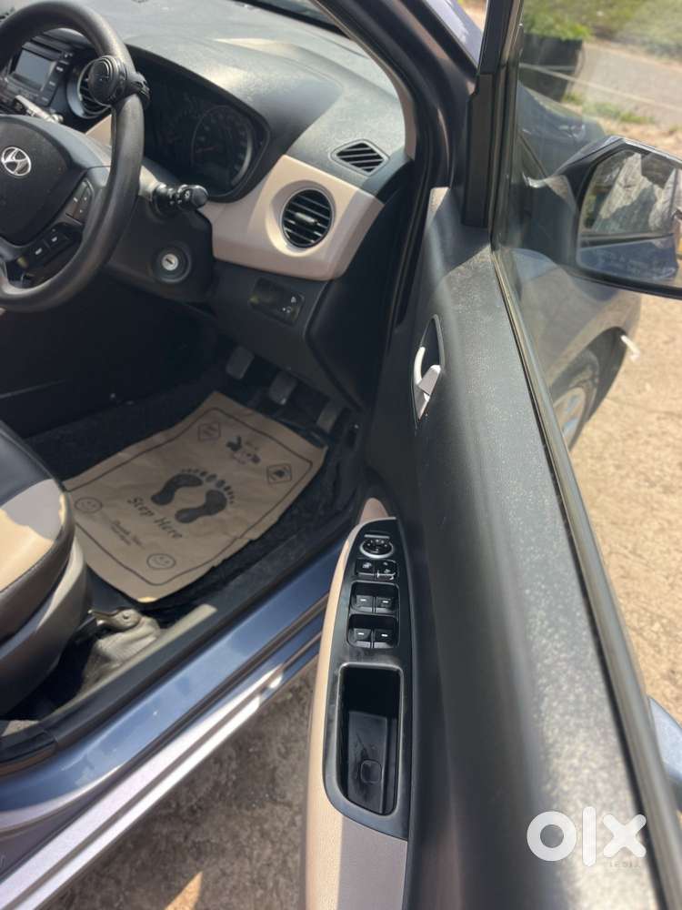Hyundai Grand I10 Sportz, 2016, Petrol