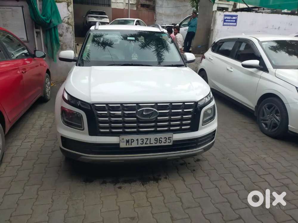 Hyundai New Venue Diesel 2024 Manual